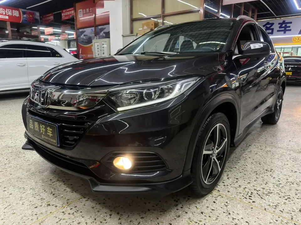 Honda VEZEL Binzhi 2022 1.5L CVT Phantom Night Pioneer Edition 2022 — photo 1, buy with delivery to Moscow