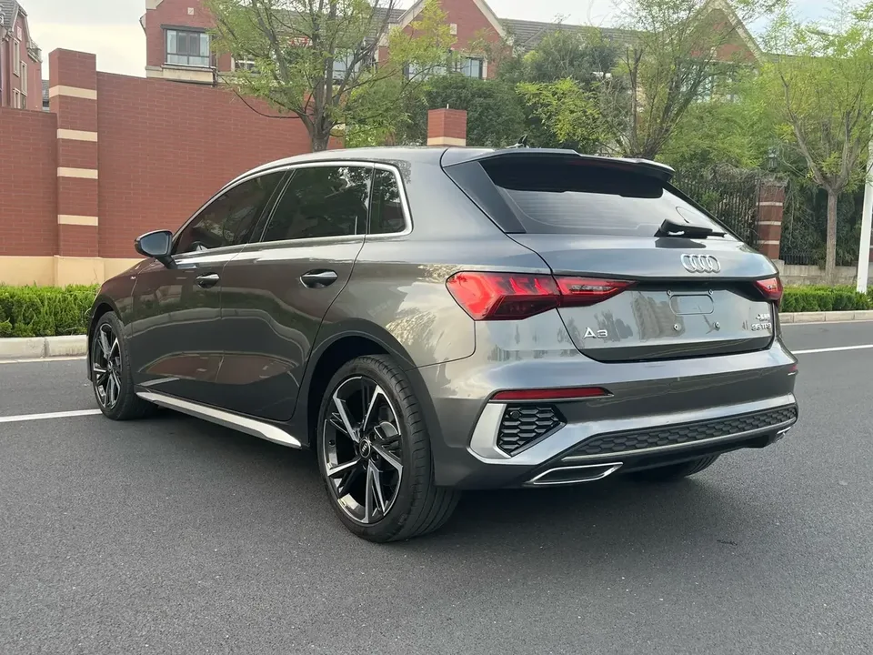 Audi A3 Audi A3 2023 Sportback 35 TFSI Stylish and sporty 2023 — миниатюра 2