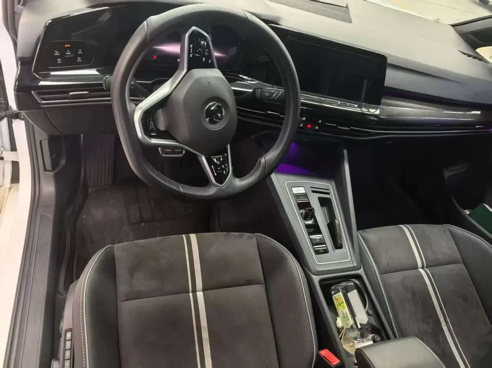 Volkswagen Golf golf 2023 280TSI DSG R-Line Lite 2022 — миниатюра 5