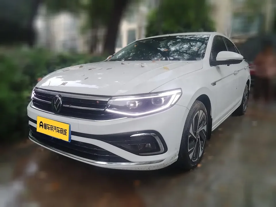Volkswagen Bora Bora 2023 300TSI DSG Premium Edition 2024 — photo 1, buy with delivery to Moscow