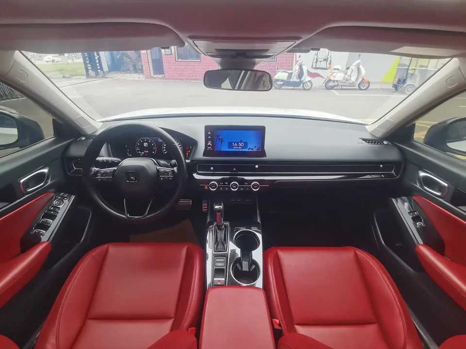 Honda Integra Style 2022 240TURBO CVT Tech Edition 2022 — thumbnail 3
