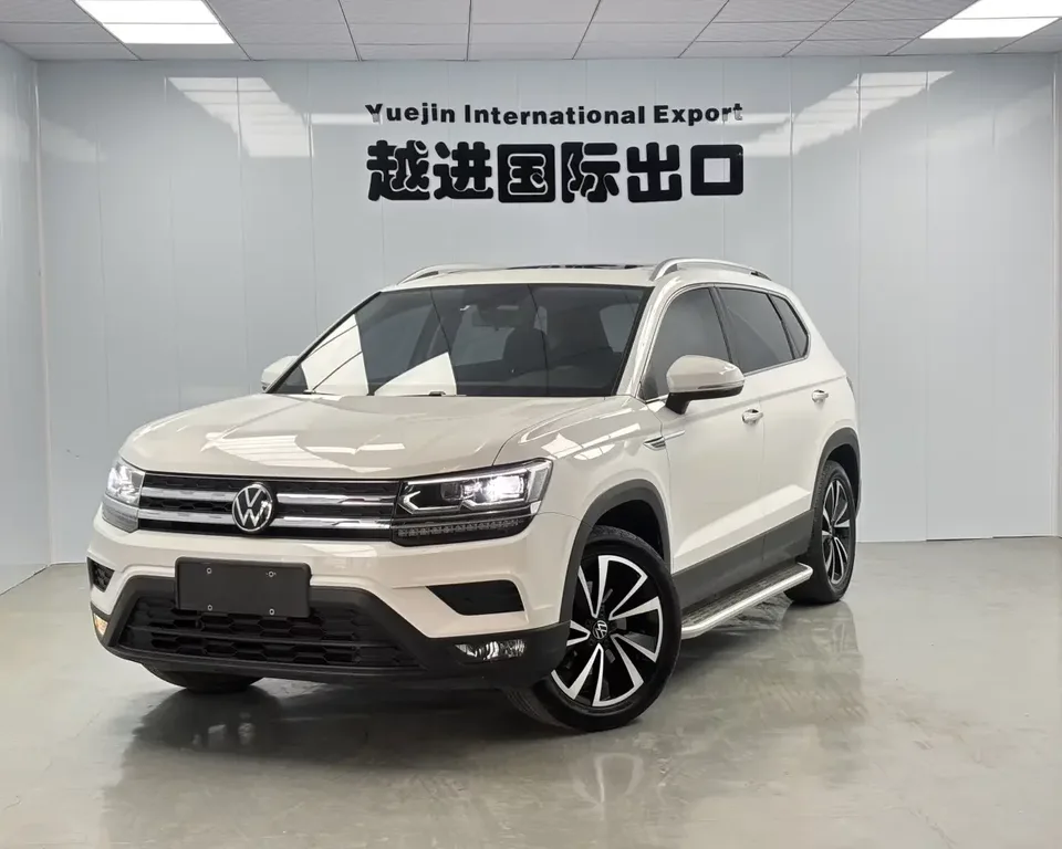 Volkswagen Tharu tuyue 2022 280TSI 2WD Deluxe Edition 2022 — photo 1, buy with delivery to Moscow