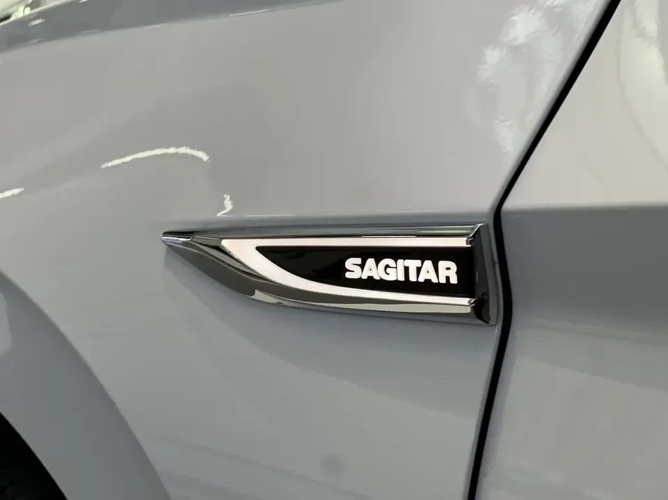 Volkswagen Sagitar Sagitar 2022 280TSI DSG Beyond Edition 2022 — миниатюра 3