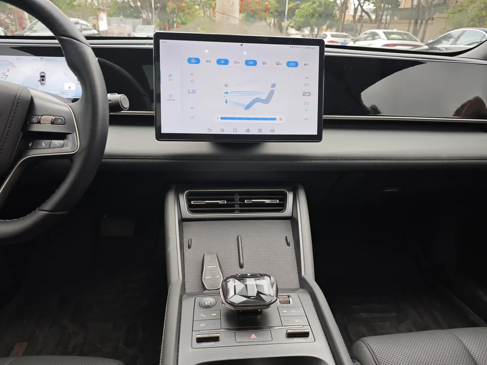 BYD Qin L DM Qin L DM 2024 DM-i 120KM Beyond 2024 — thumbnail 3
