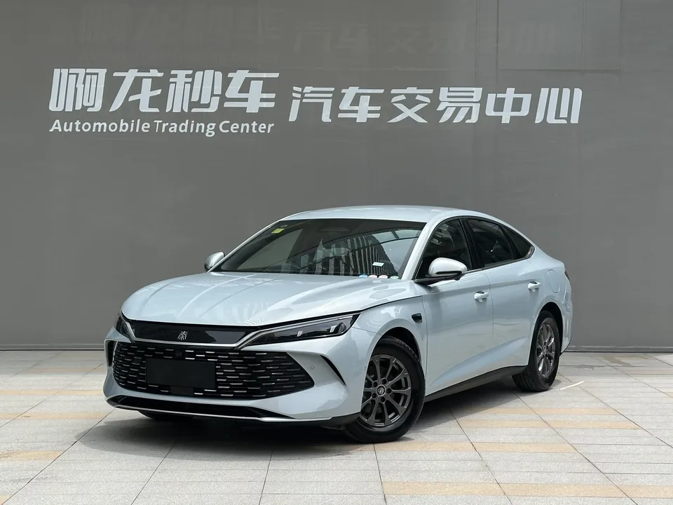 BYD Qin L DM Qin L DM 2025 Intelligent Driving Edition DM-i 80KM Leading Edition 2025 — photo 1, buy with delivery to Moscow