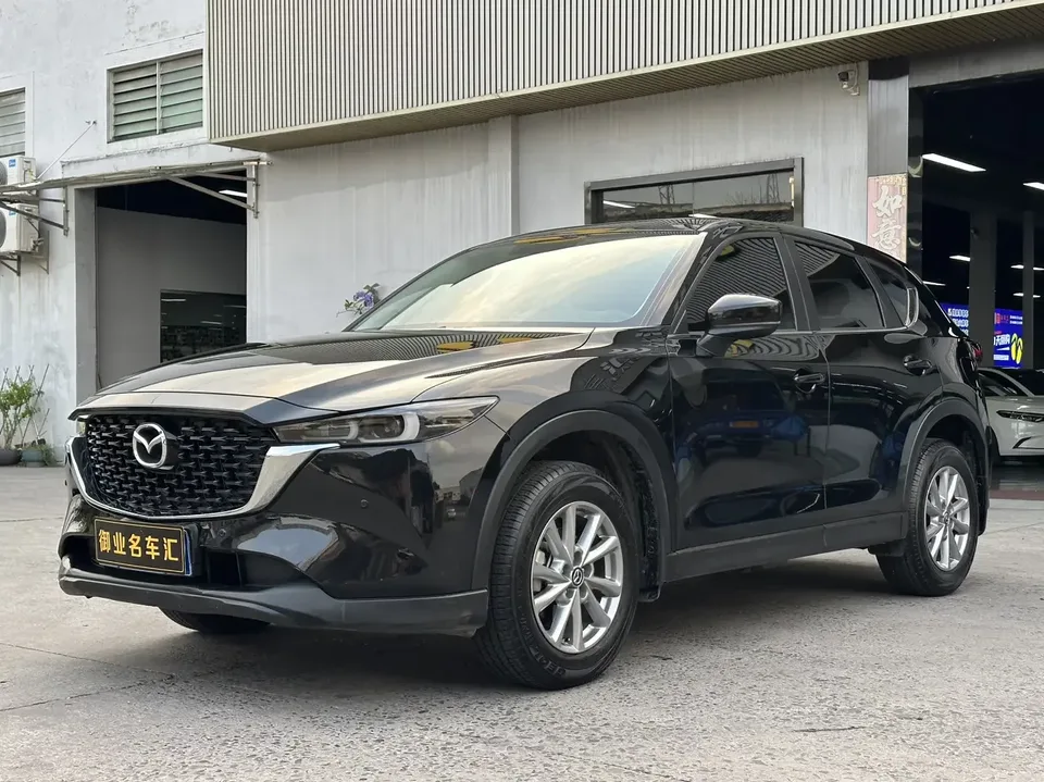 Mazda CX-5 Mazda CX-5 2024 2.0L Automatic 2WD Smart Model 2024 — photo 1, buy with delivery to Moscow