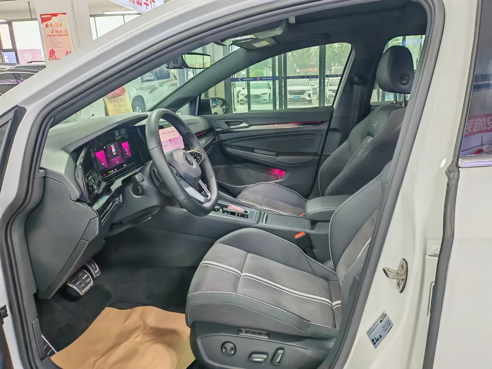 Volkswagen Golf golf 2023 280TSI DSG R-Line Lite 2023 — thumbnail 3