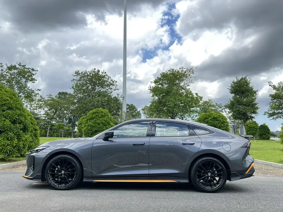 Changan UNI-V Changan UNI-V 2025 1.5T 500Bar High Energy Sports Edition 2025 — thumbnail 4