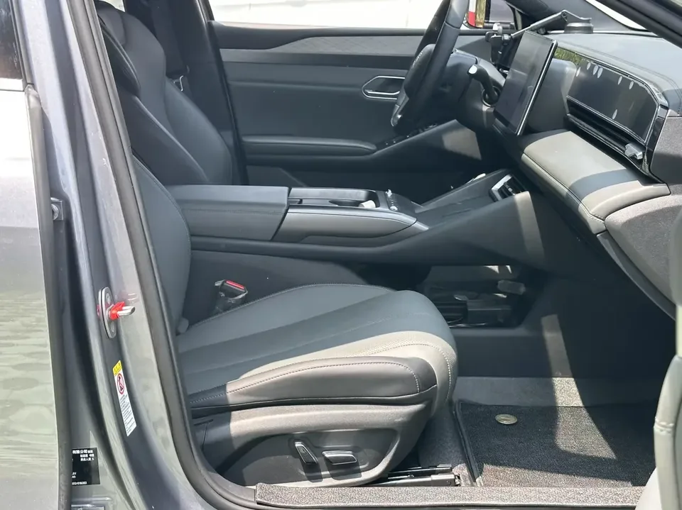 BYD Qin L EV Qin L EV 2025 545KM Excellent 2025 — thumbnail 3