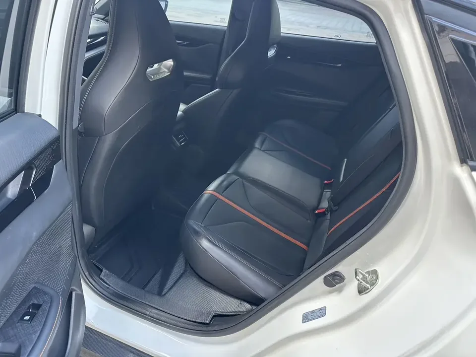 Changan UNI-V Changan UNI-V 2024 1.5T Premium 2024 — миниатюра 3