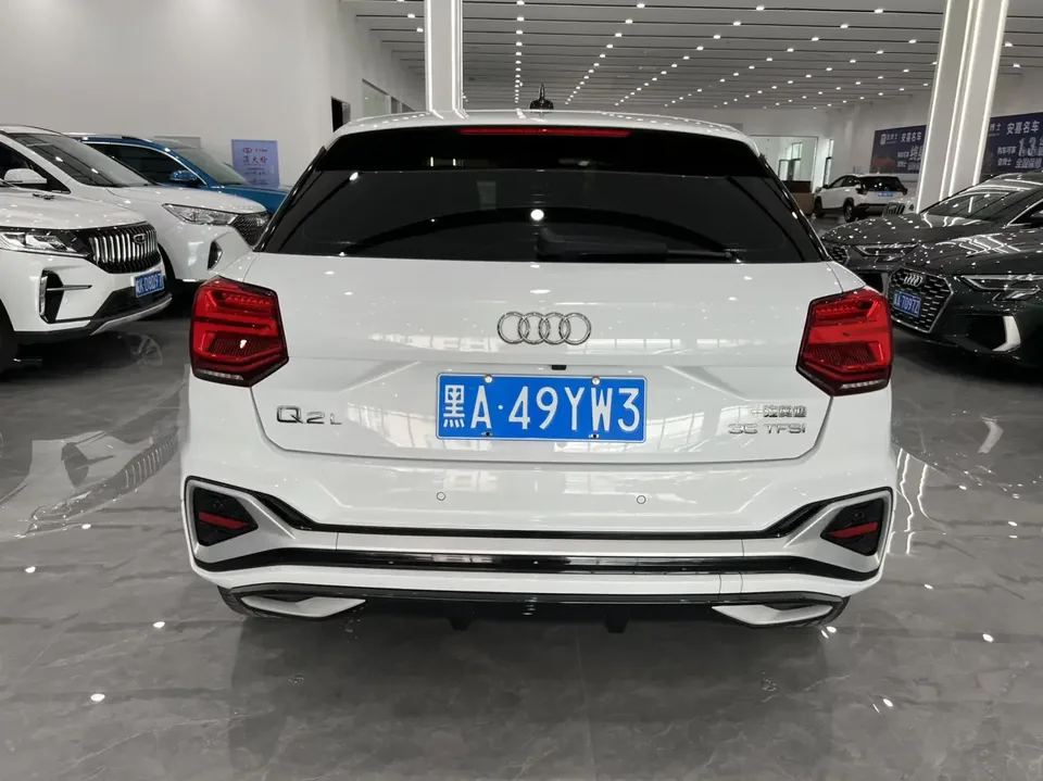 Audi Q2L Audi Q2L 2022 35 TFSI Stylish Dynamic 2023 — thumbnail 2