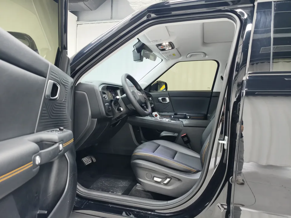 BAIC Beijing Off-road BJ30 Beijing Off-road BJ30 2024 1.5T DCT 2WD Light Wild Pro Edition 2025 — thumbnail 5