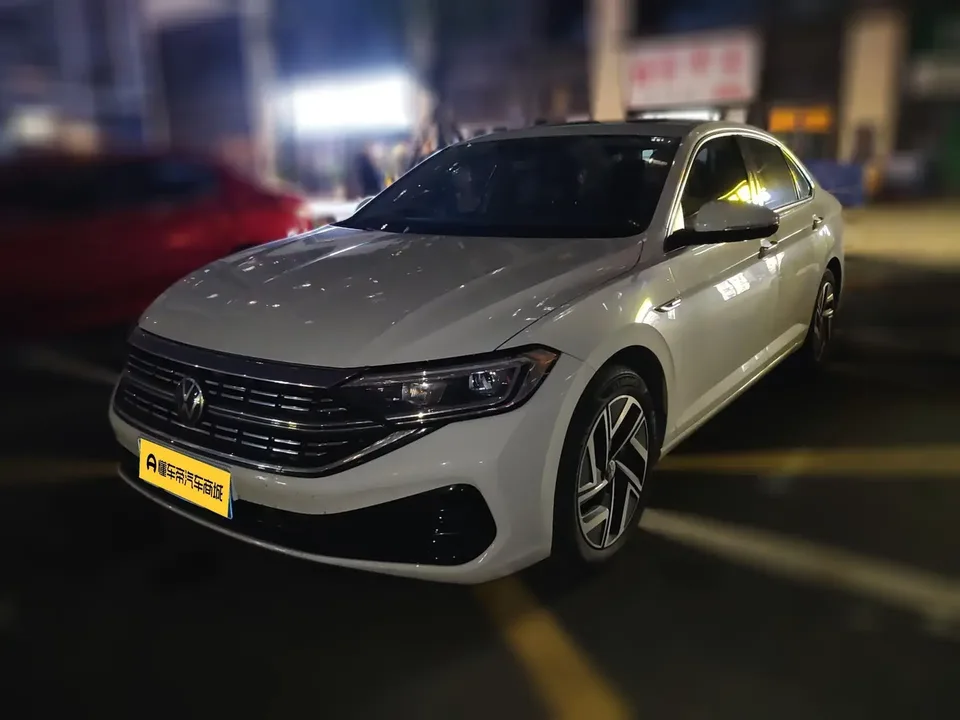 Volkswagen Sagitar Sagitar 2023 300TSI DSG Beyond Edition 2023 — photo 1, buy with delivery to Moscow