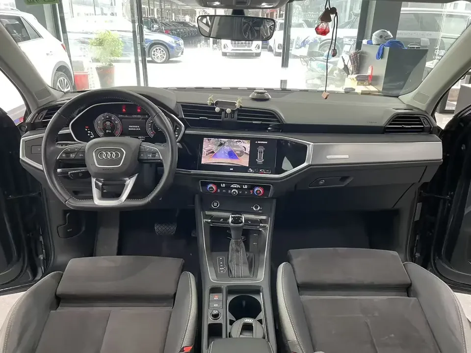 Audi Q3 Audi Q3 2022 35 TFSI Stylish Dynamic 2022 — thumbnail 3