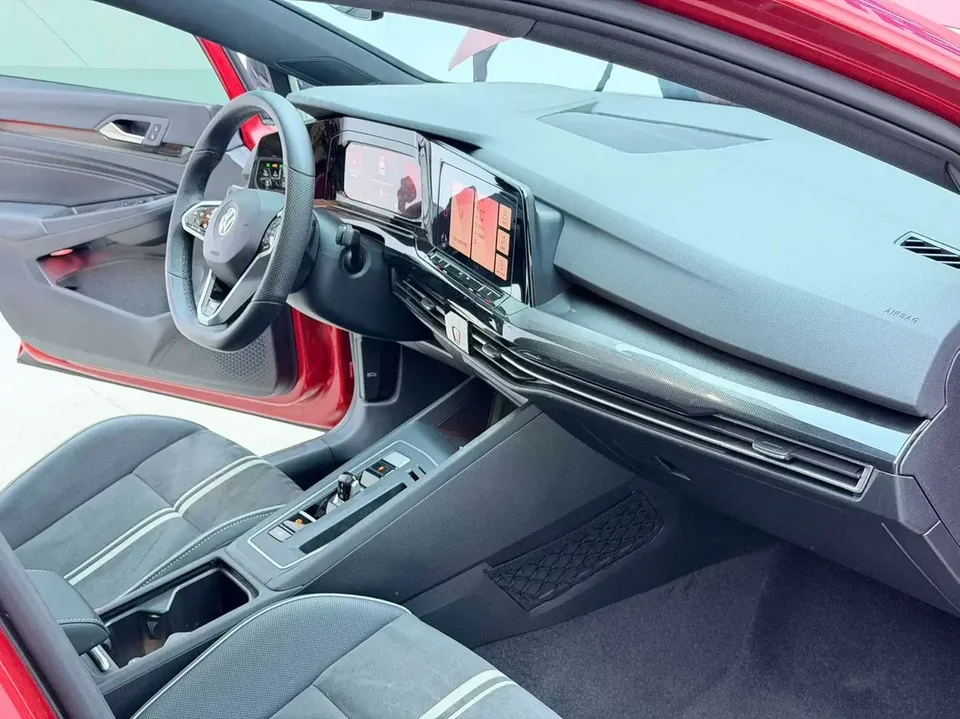 Volkswagen Golf golf 2021 280TSI DSG R-Line 2022 — thumbnail 3