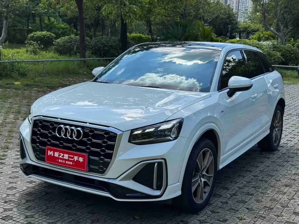 Audi Q2L Audi Q2L 2022 35 TFSI Stylish Dynamic 2022 — photo 1, buy with delivery to Moscow