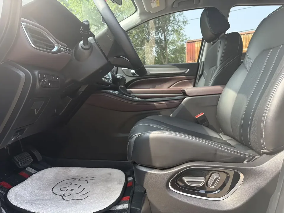 GAC Trumpchi M6 Trumpchi M6 2021 Pro 270T Automatic Premium Edition 2022 — thumbnail 3