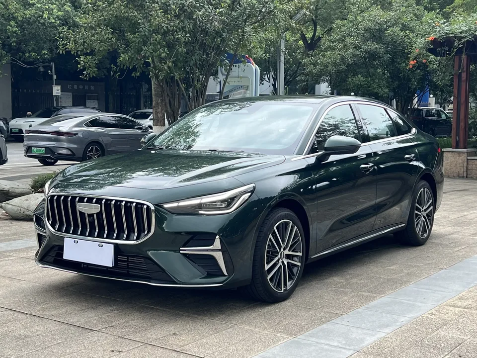 Geely Emgrand emgrand 2026 5th Generation 1.5T DCT Flagship Model 2026 — photo 1, buy with delivery to Moscow