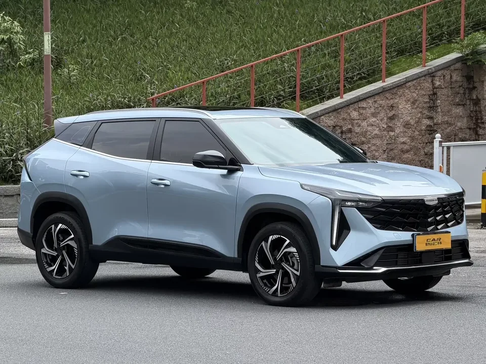 Geely Atlas Boyue 2023 Boyue COOL 1.5T Smart Link+ 2024 — фото 1, купить с доставкой в Москву