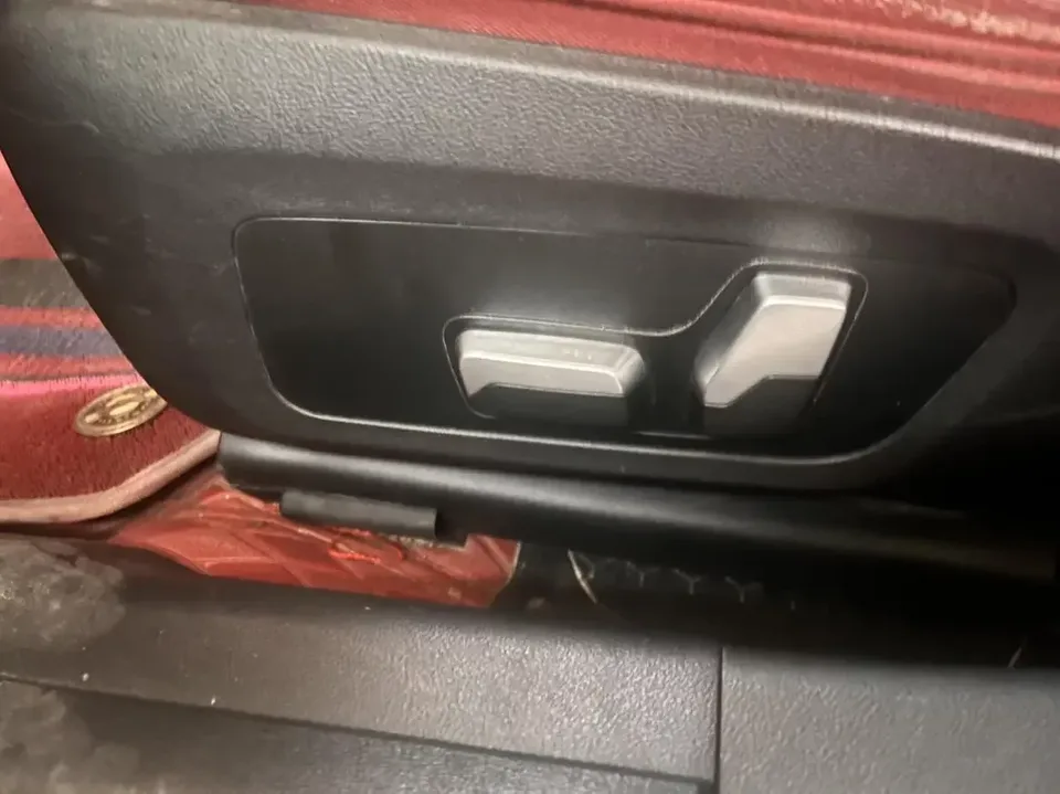 BMW 3 Series BMW 3 Series 2023 320Li M Sport Package 2023 — thumbnail 4