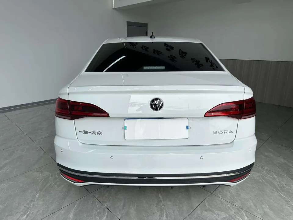 Volkswagen Bora Bora 2023 1.5L Automatic Limited Edition 2023 — thumbnail 2