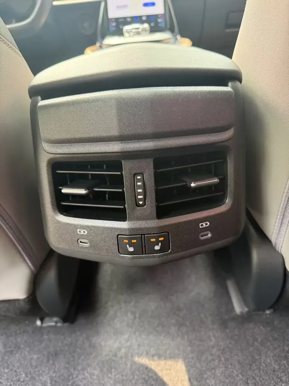 Toyota bZ3 Toyota bZ3 2023 Long battery life Premium 2023 — thumbnail 3