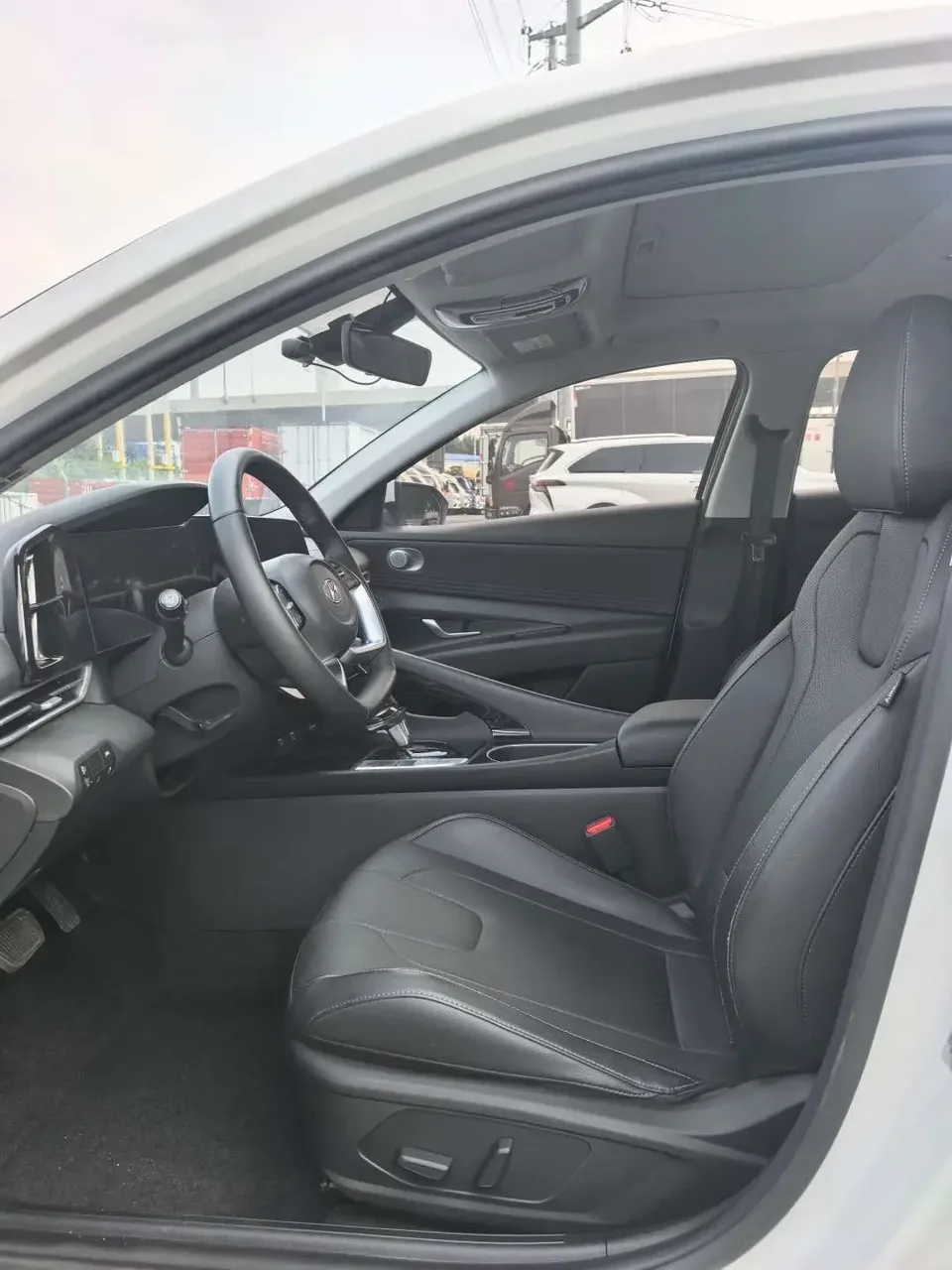 Hyundai Elantra Elantra 2022 1.5L CVT LUX Premium Edition 2022 — thumbnail 5