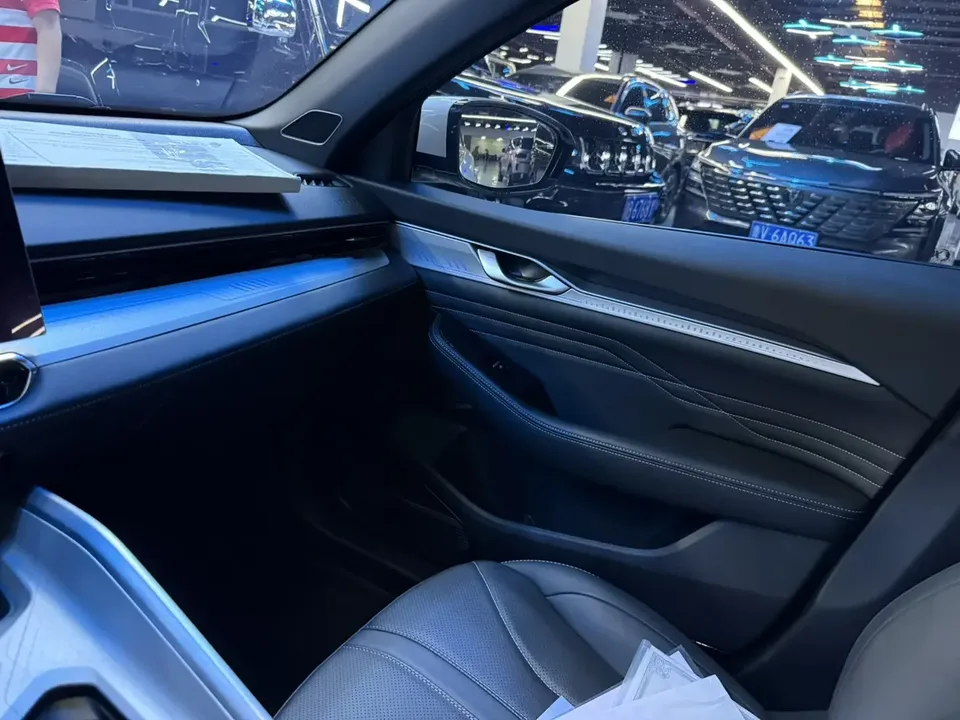 Geely Preface Xing Rui 2025 1.5T Dongfang Yao Fuyao Edition 2025 — thumbnail 3