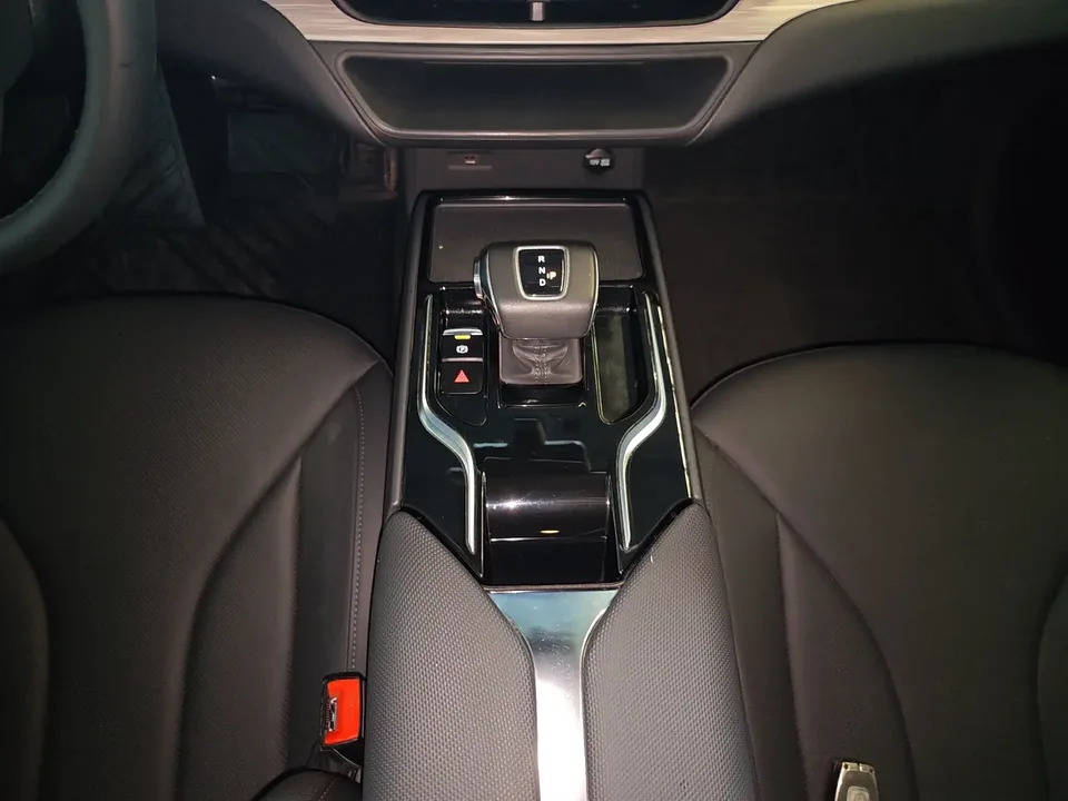 Hongqi E-QM5 Hongqi E-QM5 2023 620KM PLUS 2023 — thumbnail 4