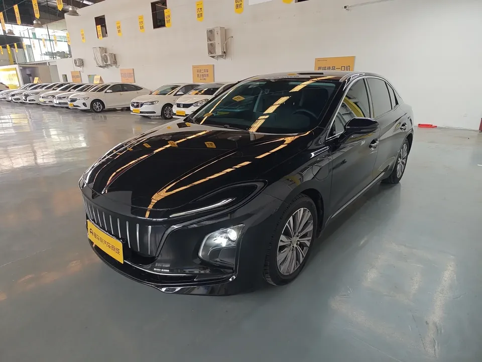 Hongqi E-QM5 Hongqi E-QM5 2023 620KM PLUS 2023 — photo 1, buy with delivery to Moscow