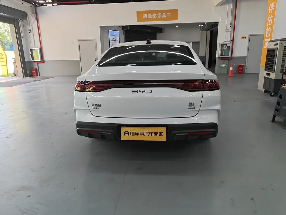 BYD Qin L DM Qin L DM 2025 Intelligent Driving Edition DM-i 120KM Leading Edition 2025 — thumbnail 2
