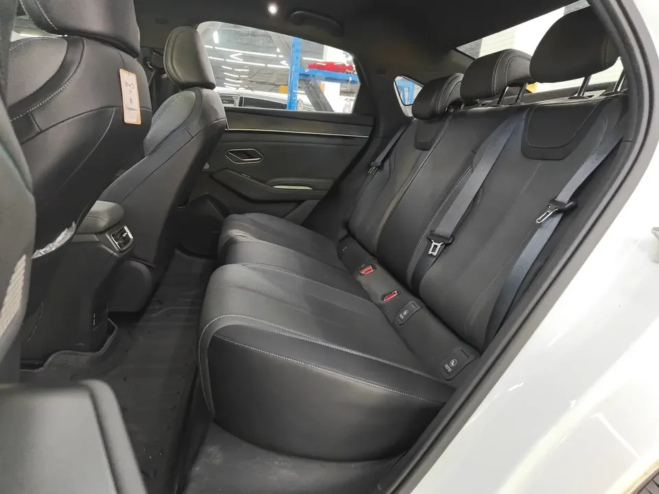 BYD Qin L DM Qin L DM 2025 Intelligent Driving Edition DM-i 120KM Leading Edition 2025 — thumbnail 3