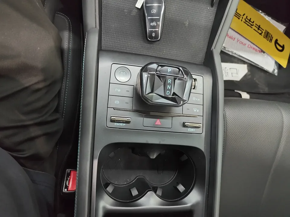 BYD Qin L DM Qin L DM 2025 Intelligent Driving Edition DM-i 120KM Leading Edition 2025 — thumbnail 4