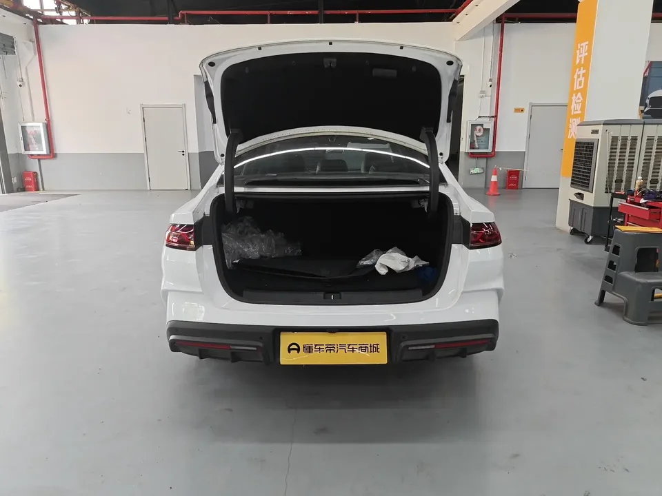 BYD Qin L DM Qin L DM 2025 Intelligent Driving Edition DM-i 120KM Leading Edition 2025 — thumbnail 5