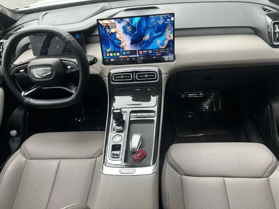 Geely Atlas L Boyue L 2025 The fourth generation 1.5TD DCT starts its journey 2025 — thumbnail 5