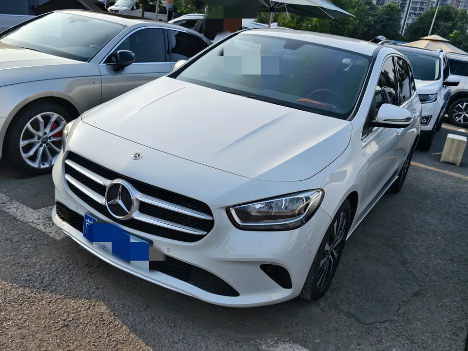 Mercedes-Benz B-Class Mercedes Benz B Class 2022 B 180 Fashionable 2022 — photo 1, buy with delivery to Moscow