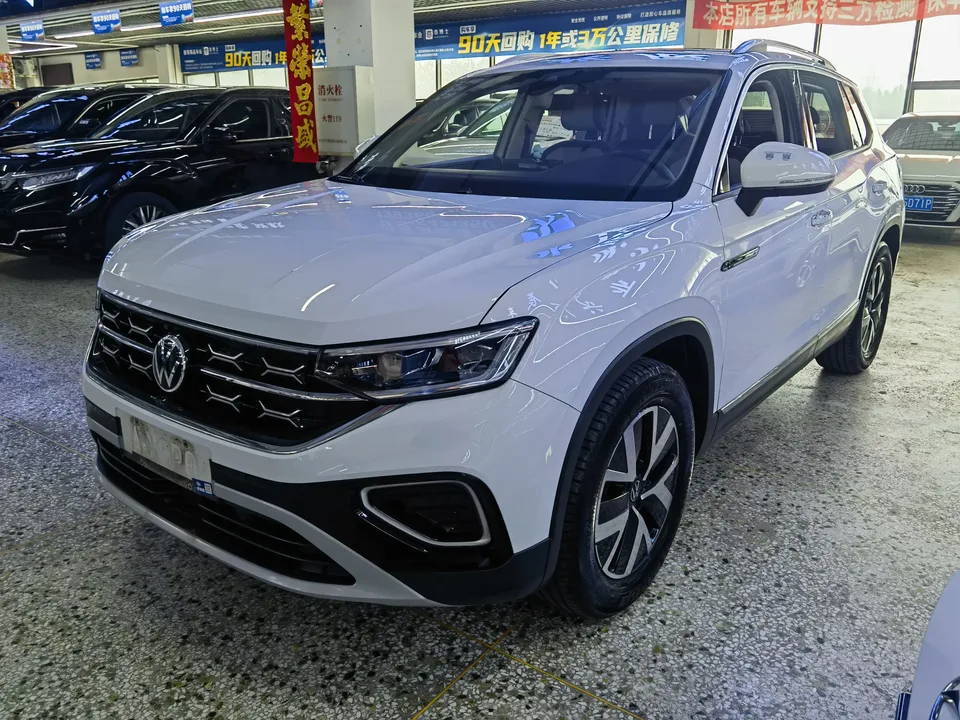 Volkswagen Tayron Tanyue 2023 280TSI 2WD Luxury Plus Advanced Edition 2022 — photo 1, buy with delivery to Moscow