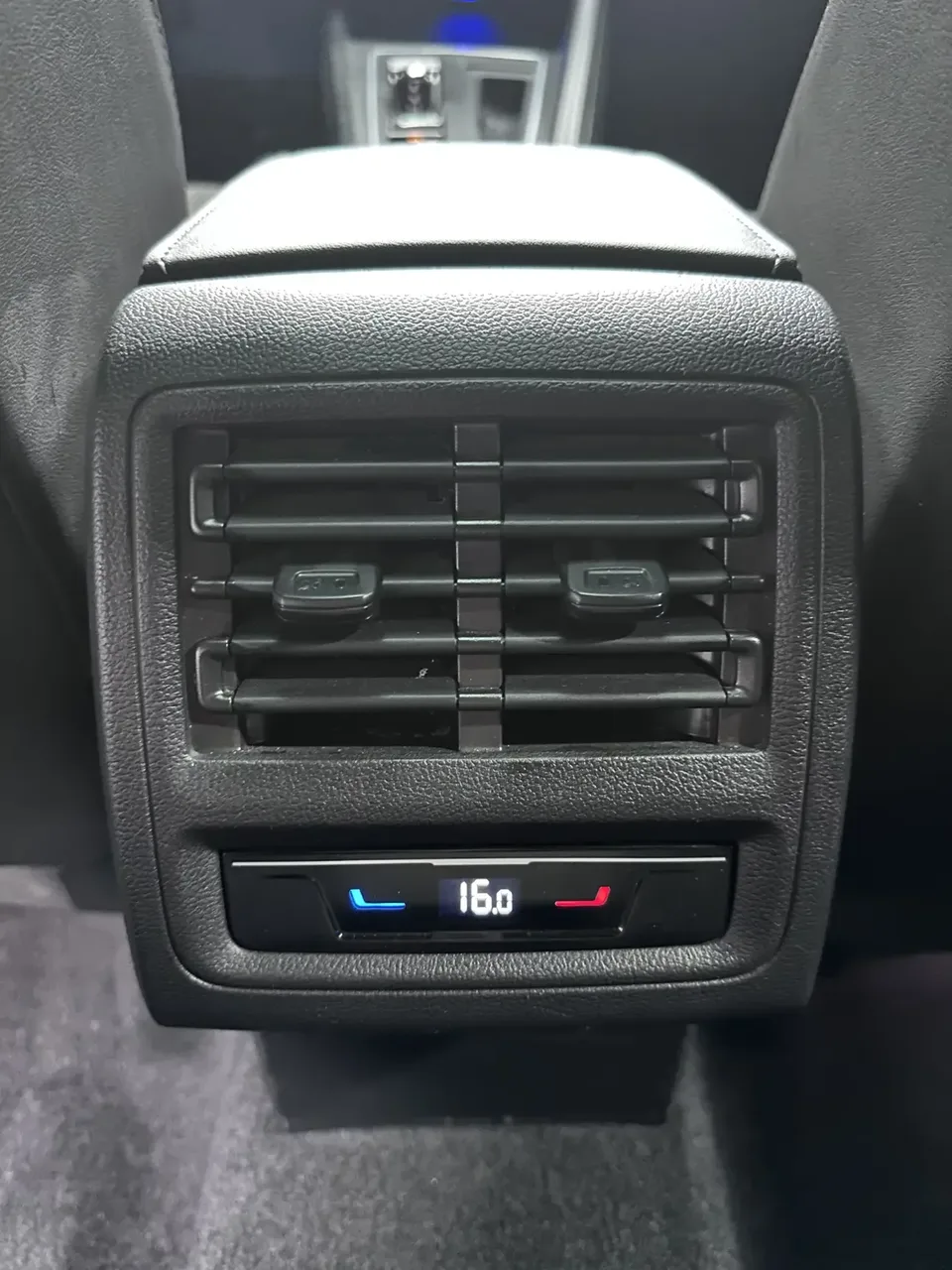Volkswagen Golf golf 2021 280TSI DSG R-Line 2022 — миниатюра 3