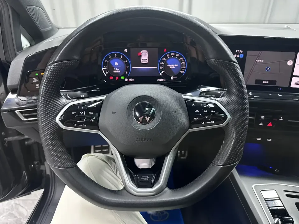 Volkswagen Golf golf 2021 280TSI DSG R-Line 2022 — миниатюра 4