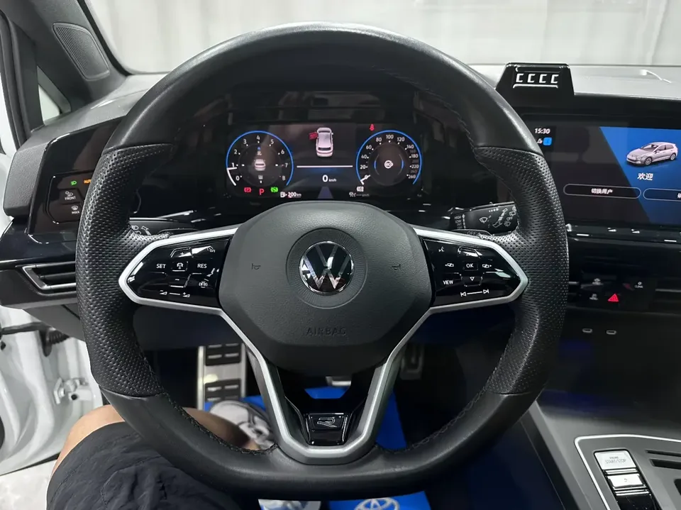 Volkswagen Golf golf 2021 280TSI DSG R-Line 2022 — thumbnail 4