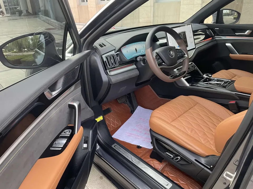 BYD Tang DM Tang DM 2023 DM-i Champion Edition 112KM Premium 2023 — thumbnail 4