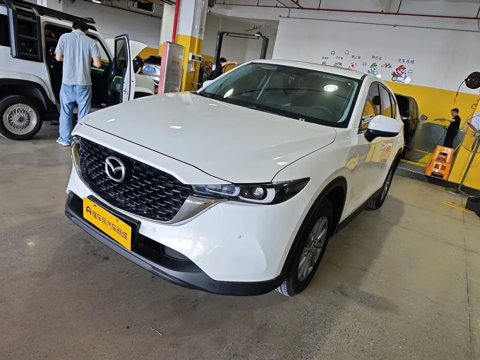 Mazda CX-5 Mazda CX-5 2024 2.0L Automatic 2WD Smart Model 2024 — photo 1, buy with delivery to Moscow