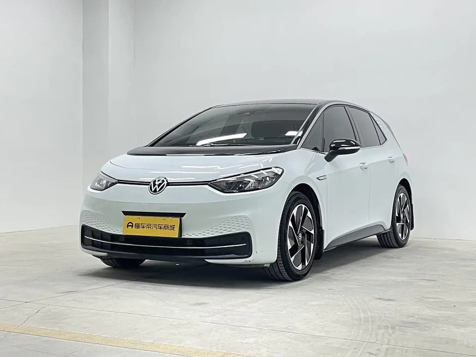 Volkswagen ID.3 Volkswagen ID.3 2022 Pure Smart Edition 2022 — photo 1, buy with delivery to Moscow