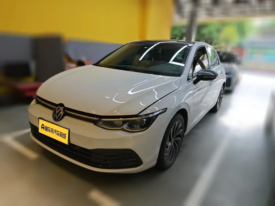 Volkswagen Golf golf 2021 280TSI DSG Pro 2022 — photo 1, buy with delivery to Moscow
