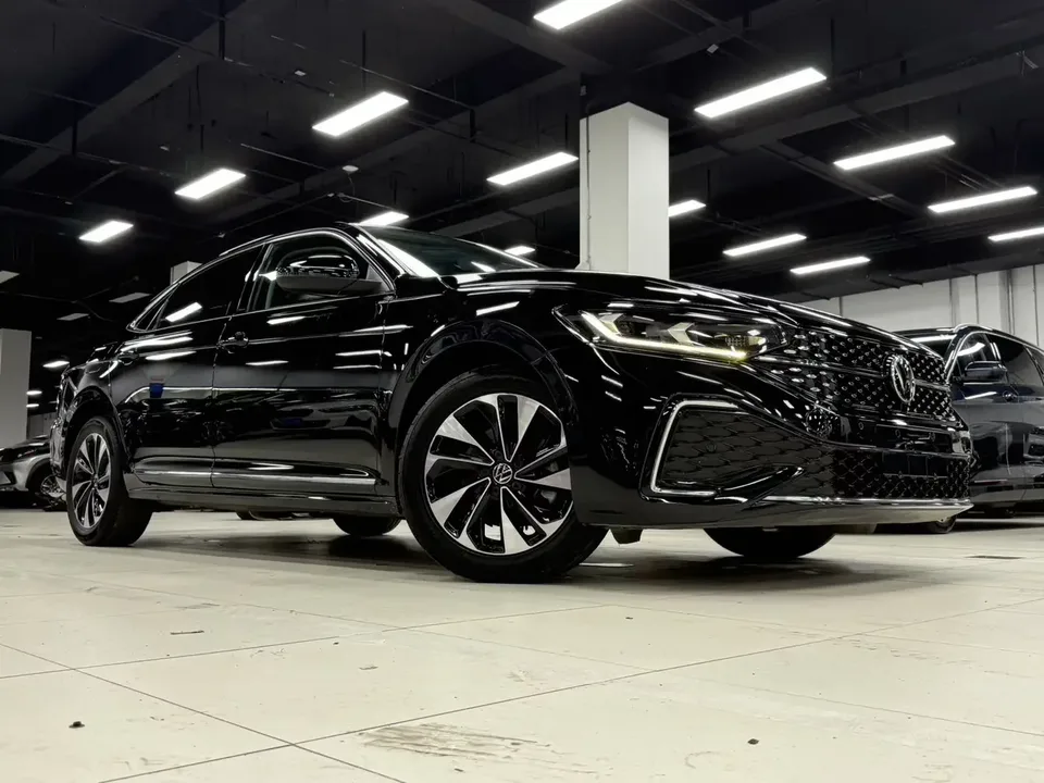 Volkswagen Passat Passat 2023 Modified 280TSI Starry Sky Elite Edition 2023 — thumbnail 4
