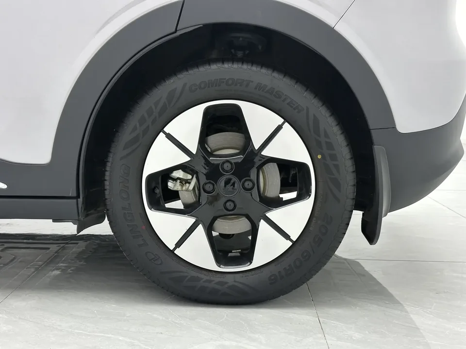 Geely Star Wish Star Wish 2025 UP 410km Explorer Edition 2024 — миниатюра 3