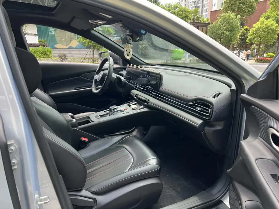 GAC Trumpchi Empow Shadow Leopard 2023 2.0L DHT High Energy Hybrid 2023 — thumbnail 3