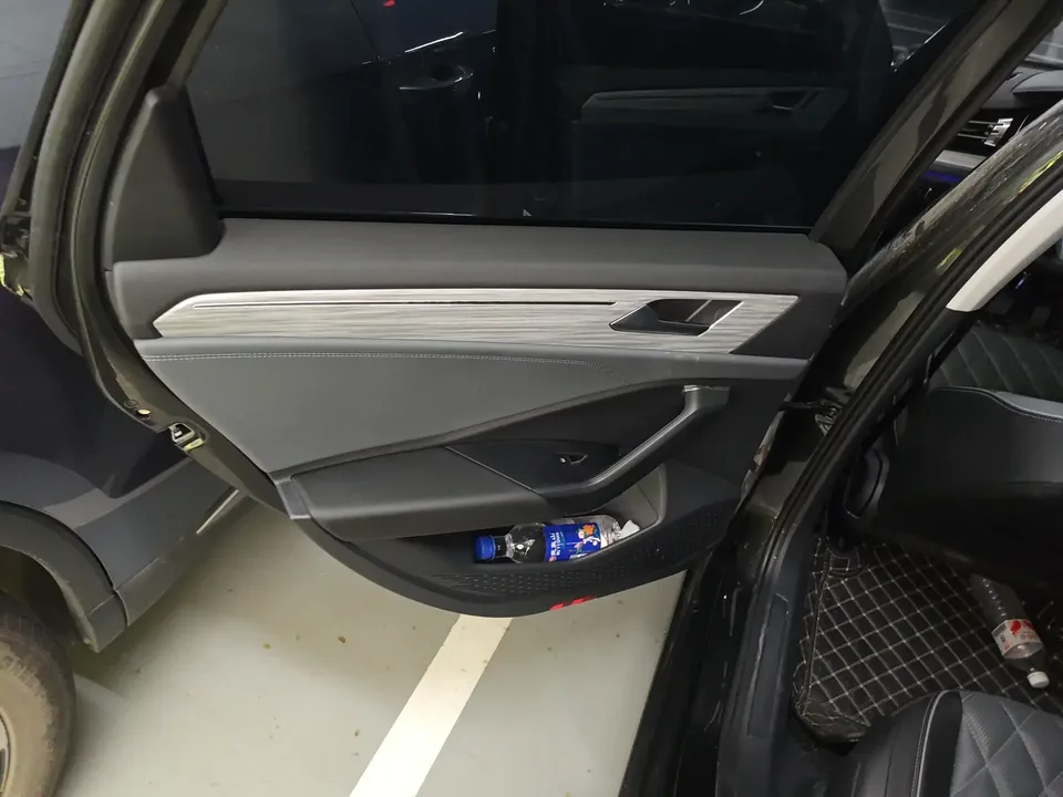 Volkswagen Sagitar Sagitar 2023 300TSI DSG Beyond Edition 2023 — thumbnail 5