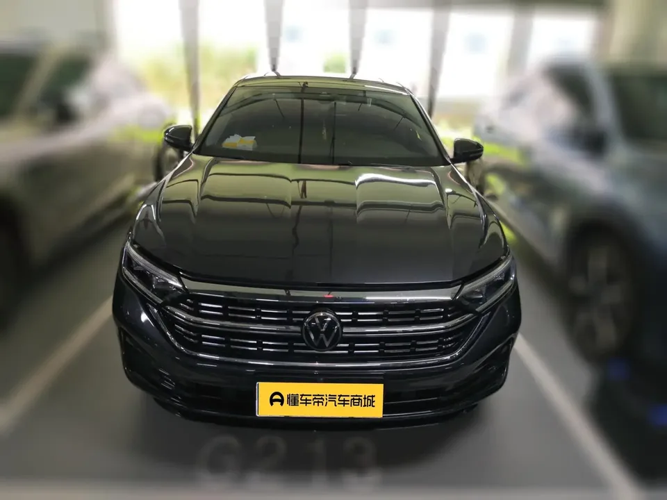 Volkswagen Sagitar Sagitar 2023 300TSI DSG Beyond Edition 2023 — photo 1, buy with delivery to Moscow