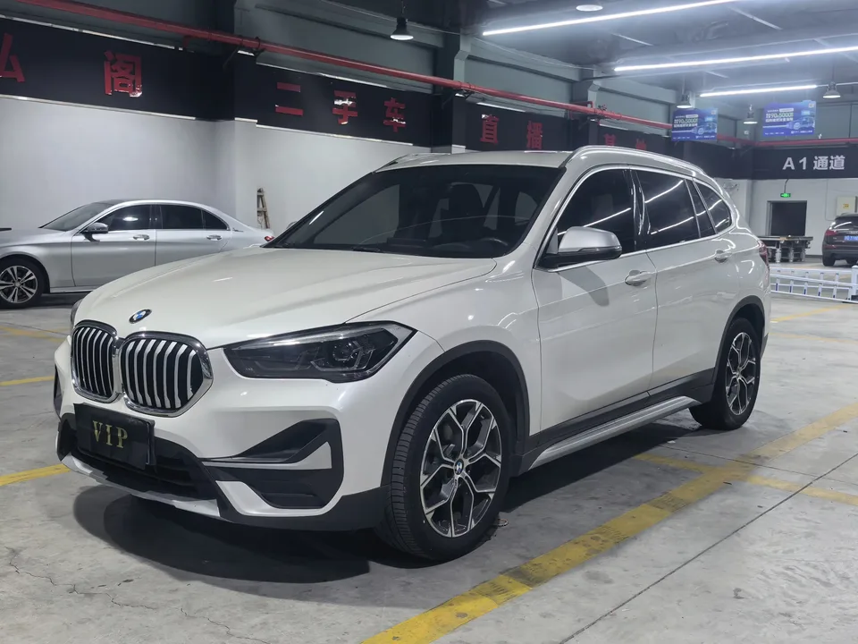 BMW X1 BMW X1 2022 sDrive20Li Fashion 2022 — photo 1, buy with delivery to Moscow